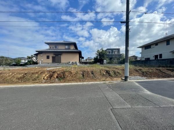 172.6m2 Land for Sale in Ryugasaki, Ibaraki - No Building Conditions - Thumbnail 2