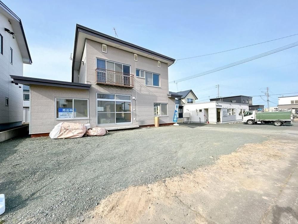Renovated 3LDK House in Kitami, Hokkaido - 102 sqm - Thumbnail 2