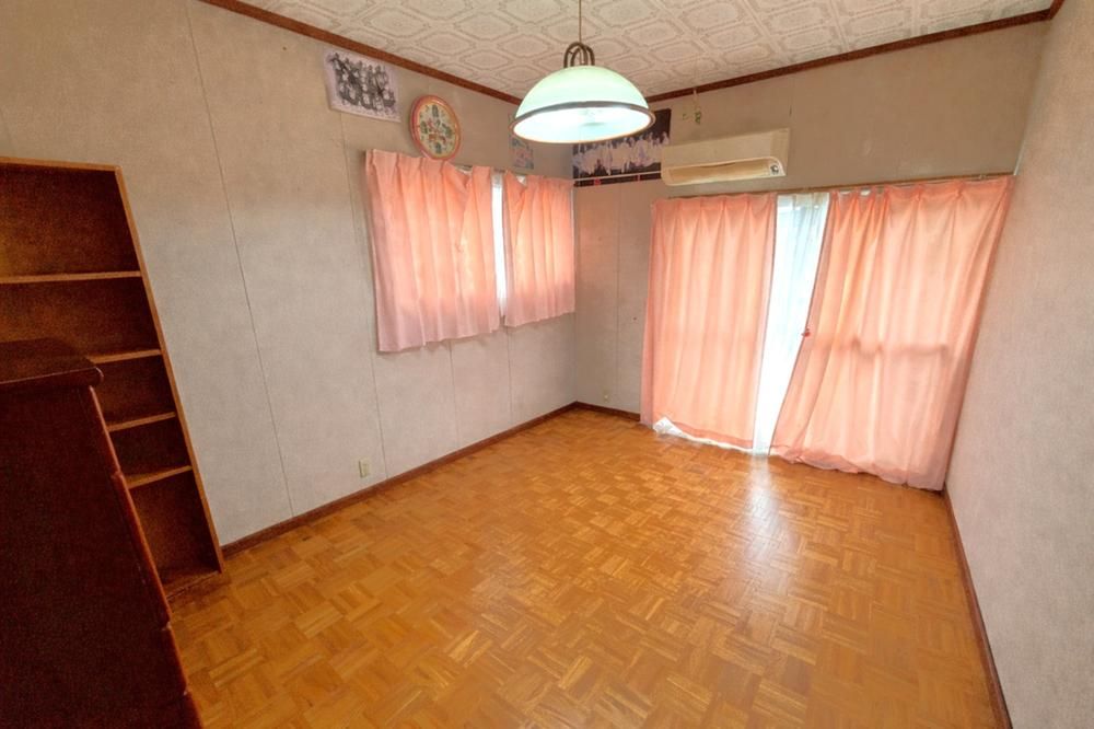 4DK House for Sale in Higashi Tsuda-cho, Matsue, Shimane - Thumbnail 2