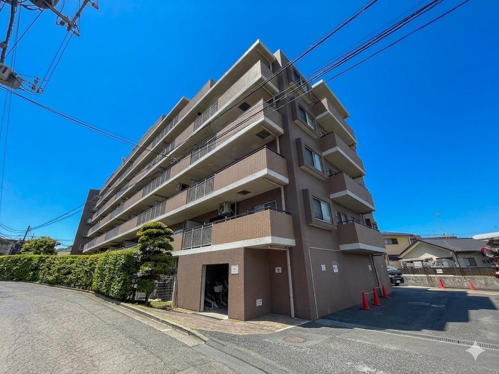 3LDK Apartment for Sale in Takatsu-ku, Kawasaki City, 76.8 sqm - Thumbnail 2