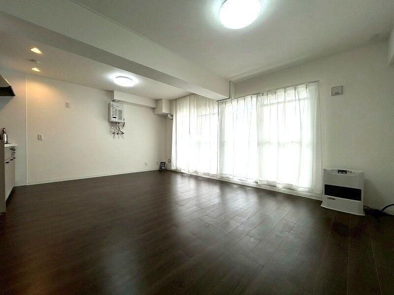 Renovated 2LDK Apartment Near Nijuyonken Station, Sapporo - Thumbnail 4