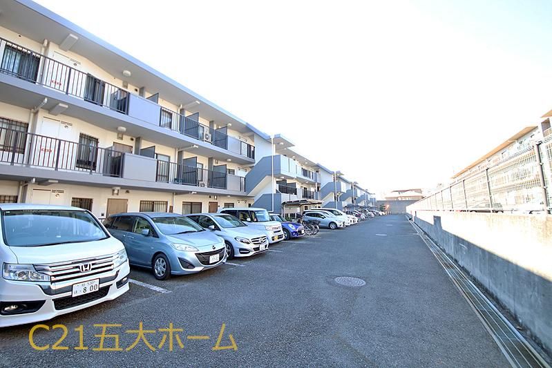 3LDK Apartment for Sale in Kashiwa, Chiba - 70.53m2 - Thumbnail 3