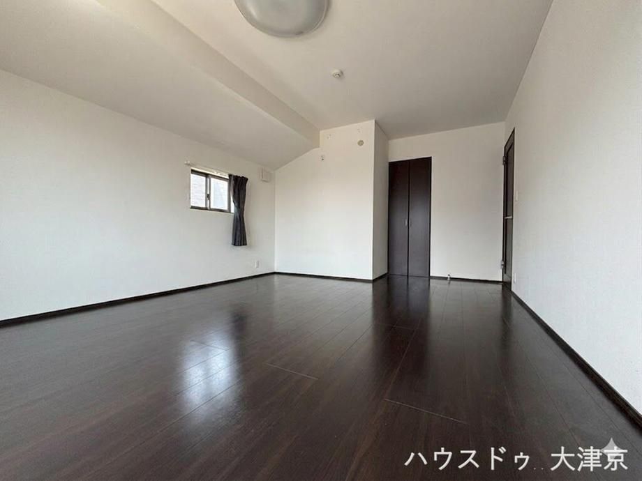 Renovated 3LDK House with Solar Power in Otsu, Shiga - Thumbnail 3