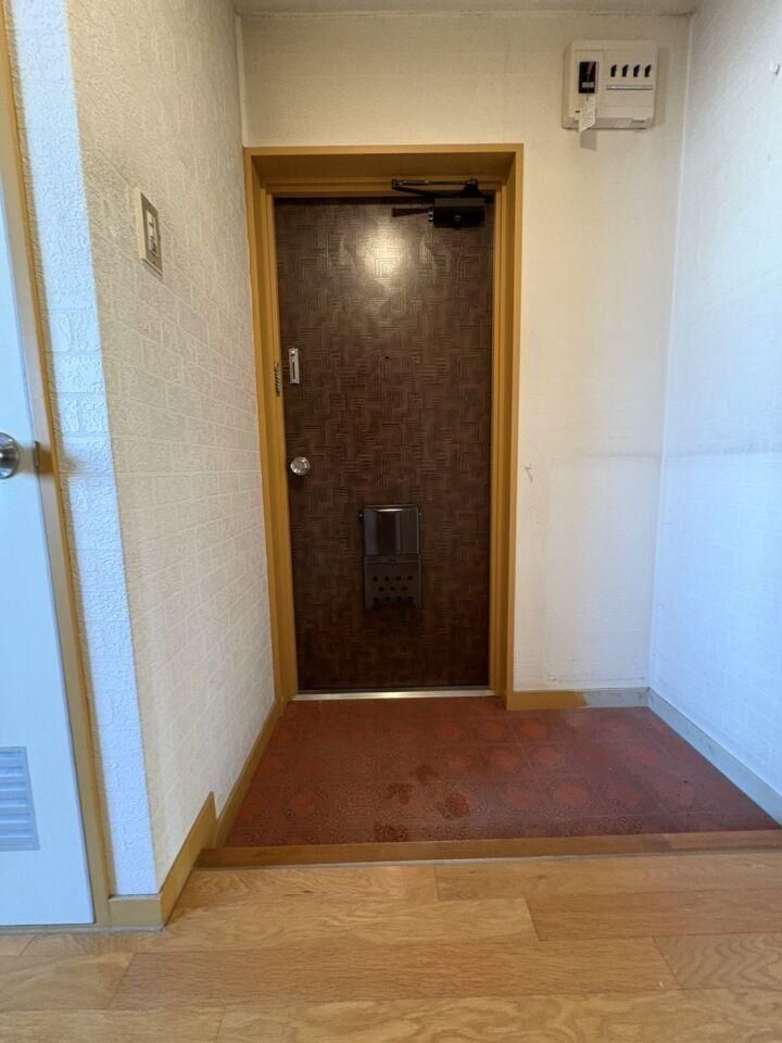 2LDK Condominium for Sale in Central Asahikawa, Hokkaido - Thumbnail 2