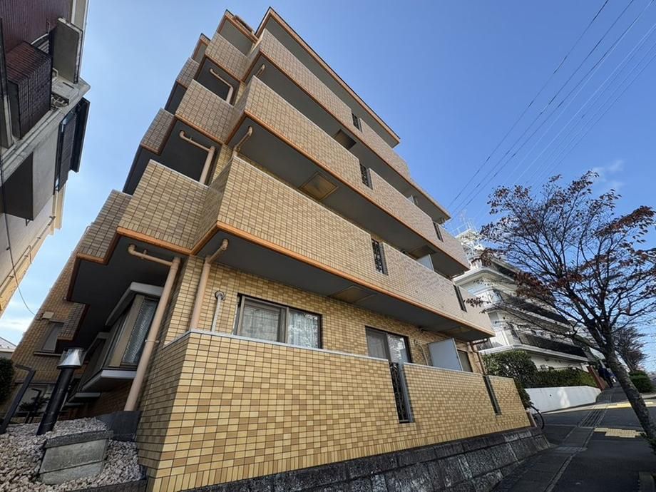 4LDK Apartment for Sale in Miyazakidai, Kawasaki - Thumbnail 2