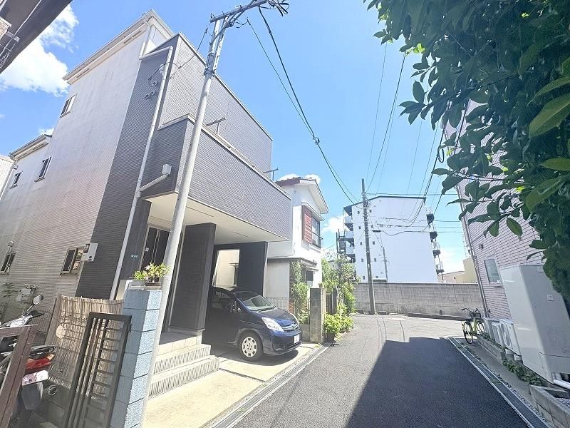 4LDK House for Sale in Minami Ward, Saitama City - Thumbnail 2