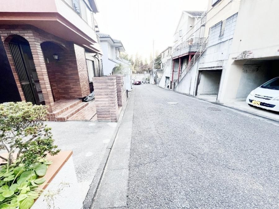 4LDK Detached House for Sale in Hachioji, Tokyo - Thumbnail 2