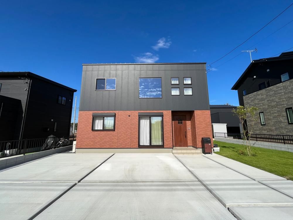 3LDK House for Sale in Mito, Ibaraki - 106.82m² - Thumbnail 2