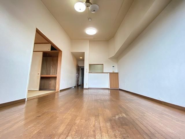 3LDK Top-Floor Apartment in Funabashi, Chiba – 74m² - Thumbnail 4