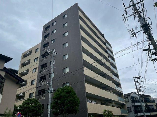 3LDK Apartment for Sale in Katsushika, Tokyo - 101m2 - Thumbnail 2