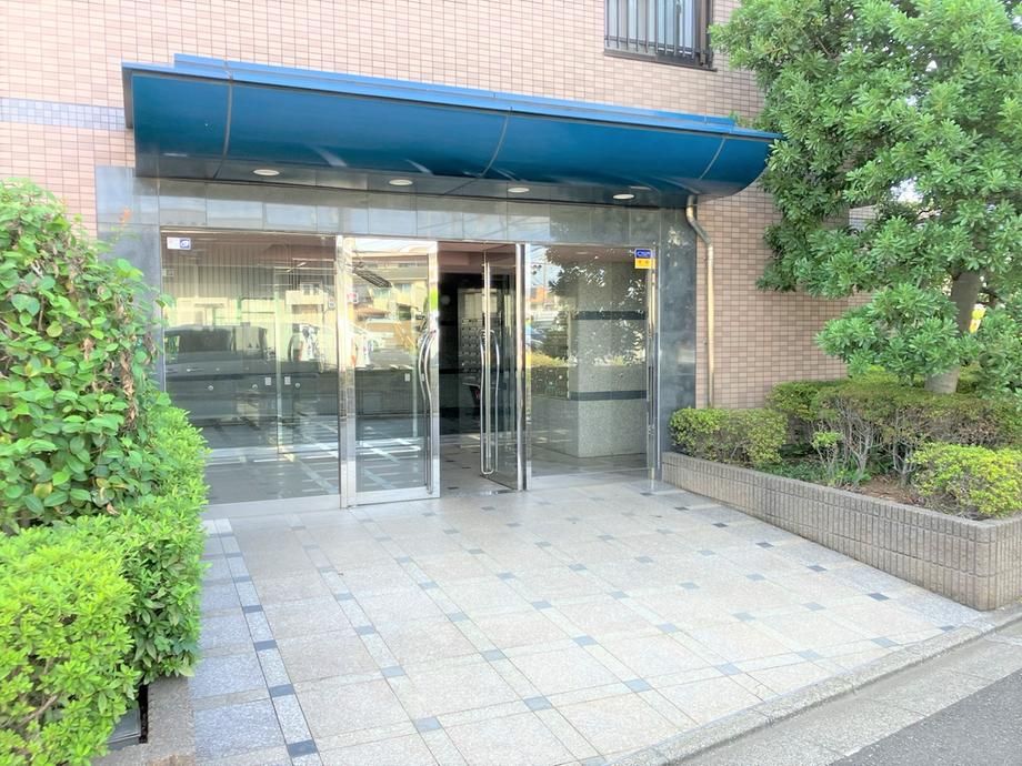 3LDK Top-Floor Apartment for Sale in Funabashi, Chiba - Thumbnail 3