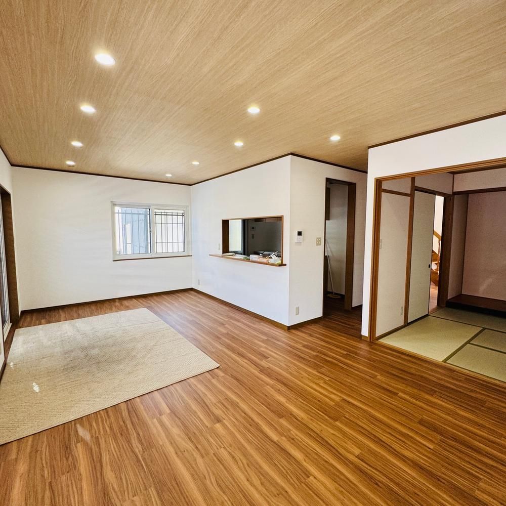 Renovated 4LDK House in Hiroshima City - 112m2 - Thumbnail 4