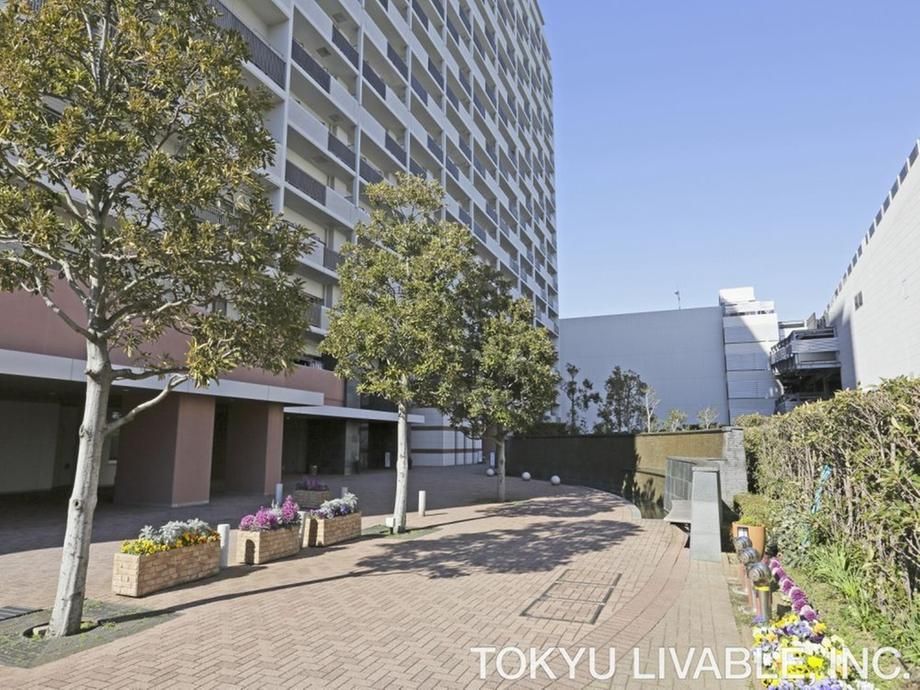 Prism 3LDK Apartment for Sale in Funabashi, Chiba - Thumbnail 3