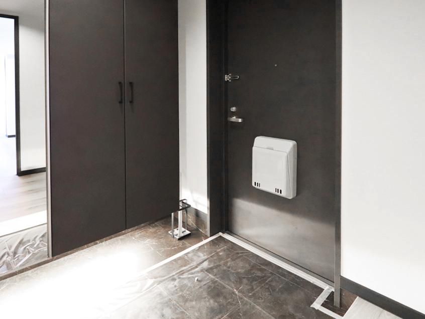 Renovated 3LDK Apartment in Yokohama Naka-ku 77.77m² - Thumbnail 3