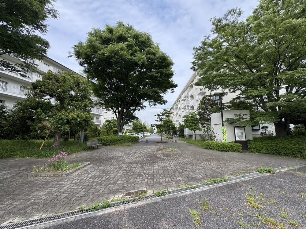3LDK Apartment for Sale in Sugito, Saitama - 78.94m² - Thumbnail 4