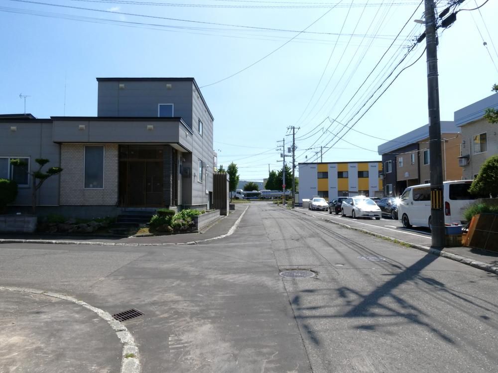 Renovated 4LDK House in Sapporo's Atsubetsu Ward with Parking - Thumbnail 3