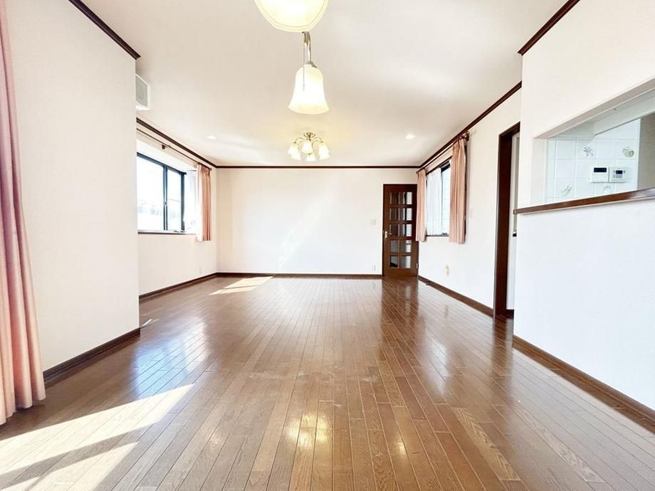 3LDK+S House for Sale in Shinmachi, Fuchu, Tokyo - 129m2 - Thumbnail 3
