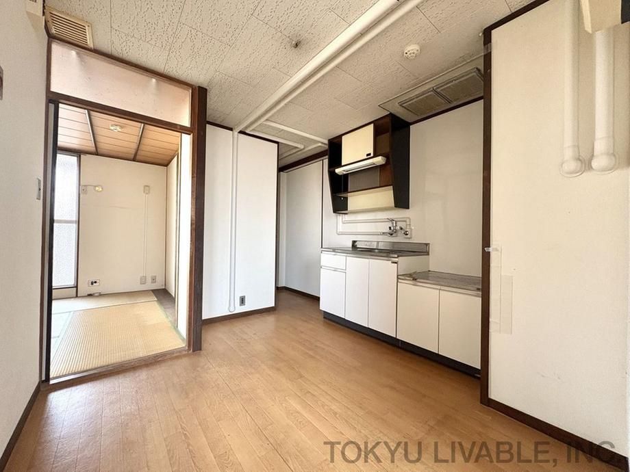 2DK Apartment for Sale in Asahi Ward, Yokohama - 6.9 Million Yen - Thumbnail 4