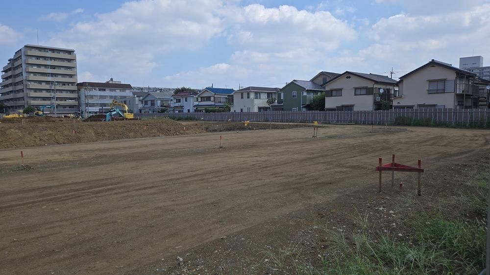 Land for Sale in Nerima, Tokyo - 100-118 sqm Plots - Thumbnail 3
