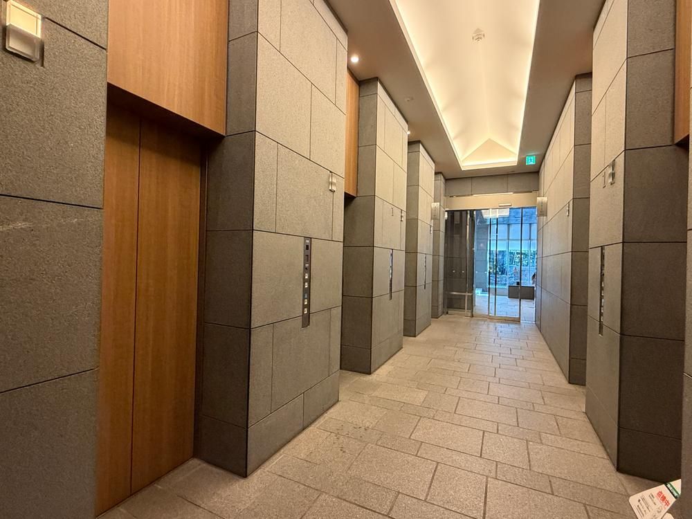 3LDK Apartment for Sale in Musashi Kosugi, Kawasaki - Thumbnail 3