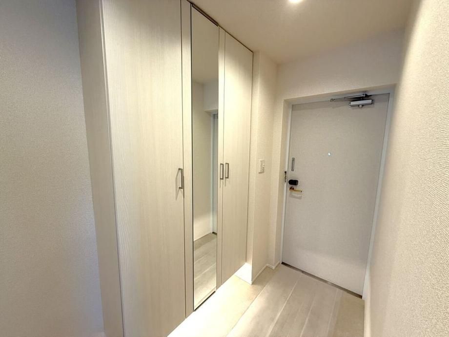 Renovated 4LDK Apartment in Sapporo Higashi Ward for Sale - Thumbnail 4
