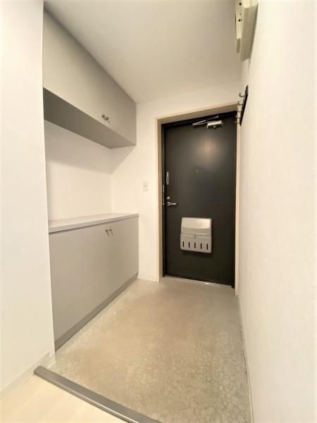 3LDK Apartment for Sale in Chuo Ward, Sapporo with Mountain Views - Thumbnail 2