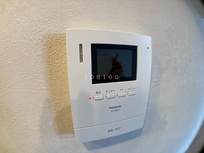 Renovated 2LDK Apartment for Sale in Central Sapporo - Image 1
