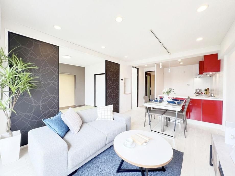 Renovated 3LDK Apartment for Sale in Kawasaki, Kanagawa - Thumbnail 2