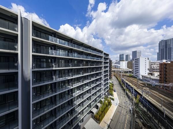 2LDK+S Apartment for Sale in Nishi-ku, Yokohama - Thumbnail 2