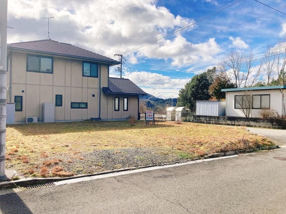 Land for Sale in Mihara, Hiroshima - 185.6 sqm - Thumbnail 2