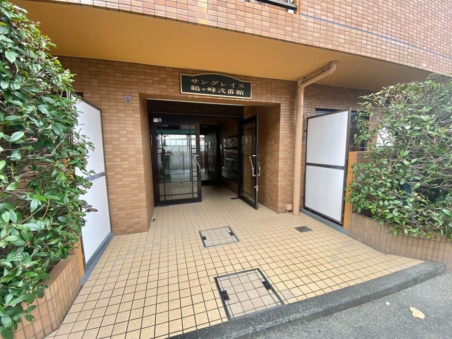 Renovated 2DK+S Apartment in Yokohama Asahi Ward - Thumbnail 4