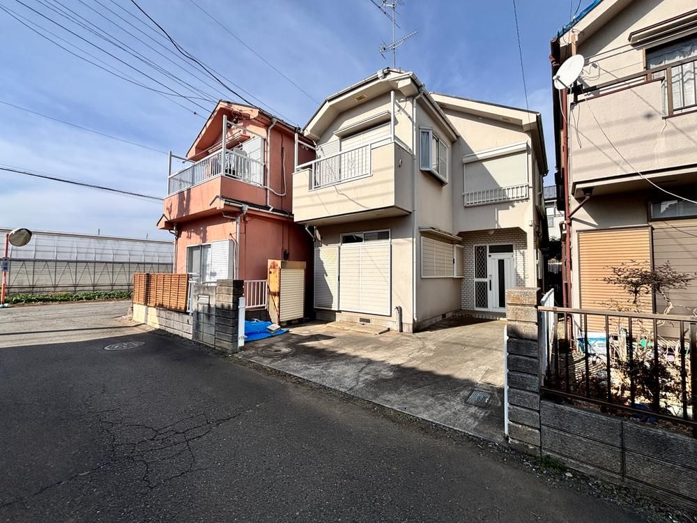 Detached 3DK House for Sale in Akiruno City, Tokyo - Thumbnail 2