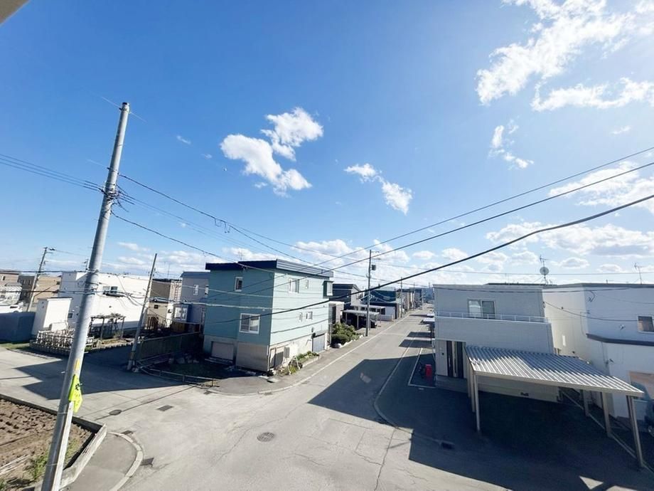 4LDK House for Sale in Higashi-Kariki, Sapporo - 109m2 - Thumbnail 3