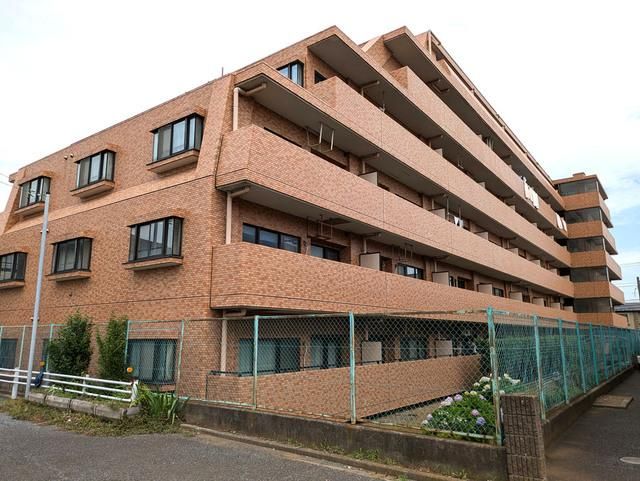 3LDK Apartment for Sale in Narashino, Chiba - 72m² - Thumbnail 2
