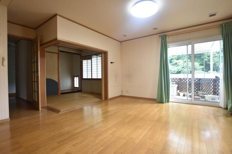 4LDK House in Asahi-ku, Yokohama with Solar Power - Thumbnail 3