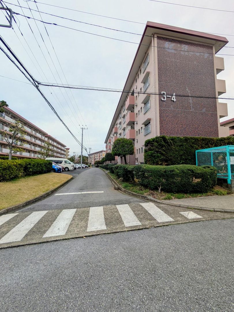 3DK Apartment for Sale in Funabashi, Chiba - 48.99m² - Thumbnail 4