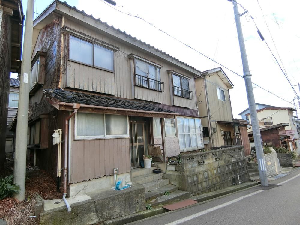 6DK House for Sale in Joetsu, Niigata - 500,000 Yen - Thumbnail 2