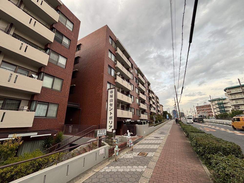 Tezukayama Sentoporia 2LDK Apartment for Sale in Osaka Abeno - Thumbnail 2