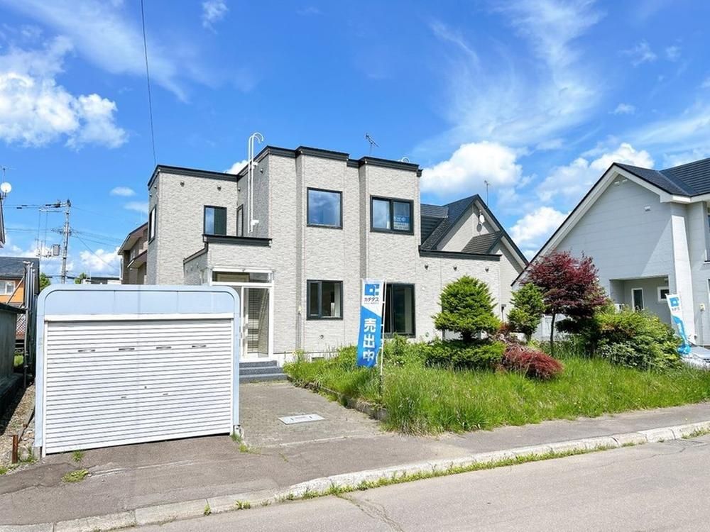 Renovated 4LDK House for Sale in Takikawa, Hokkaido - Thumbnail 2