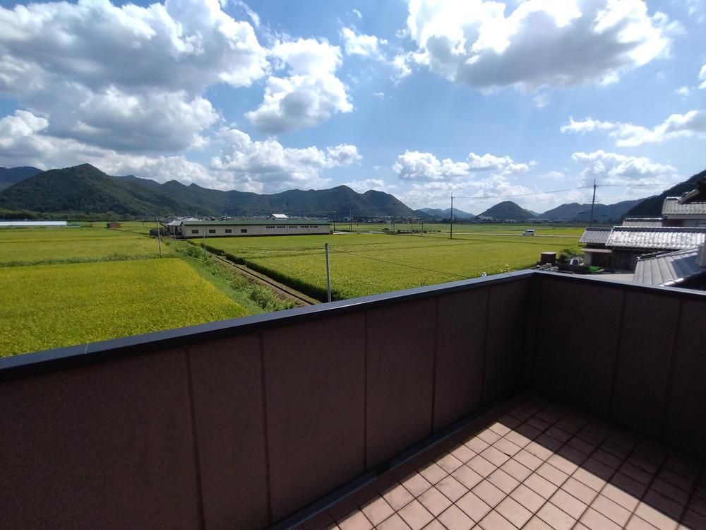 4LDK Hebel House with Countryside Views in Nishiwaki, Hyogo - Thumbnail 2