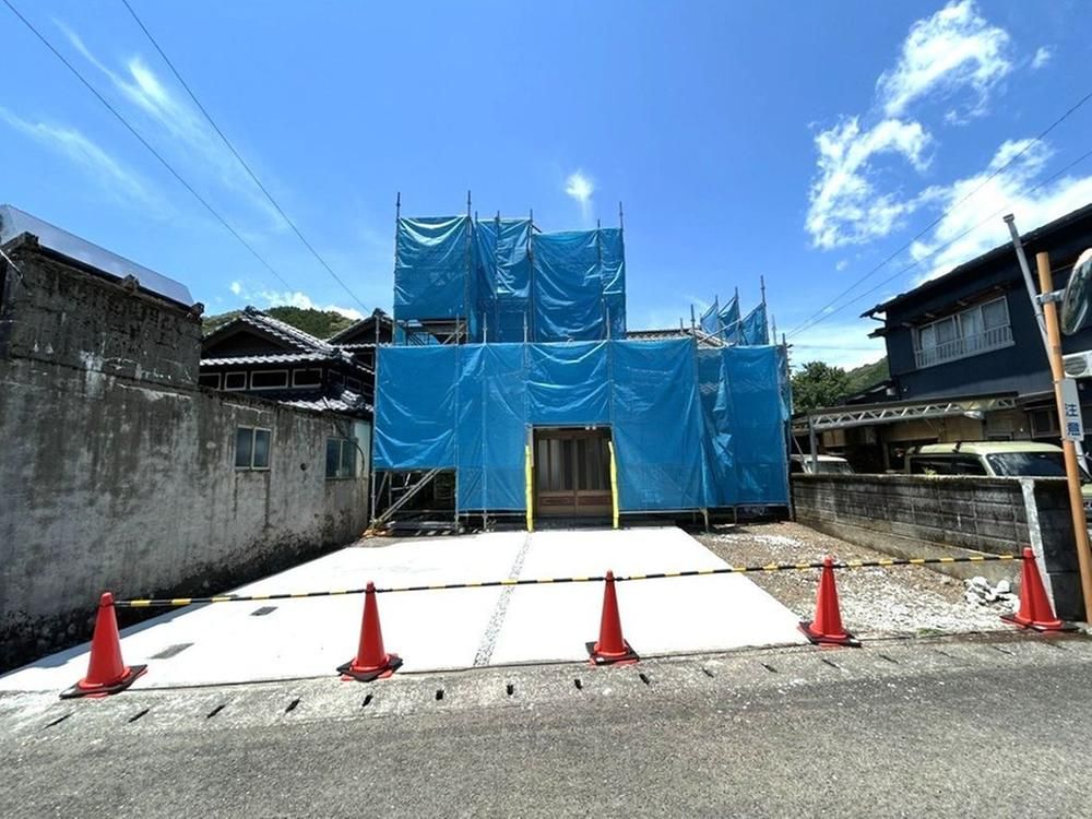 Renovated 3LDK+S House 2 Min Walk from Nii Station in Kochi - Thumbnail 3