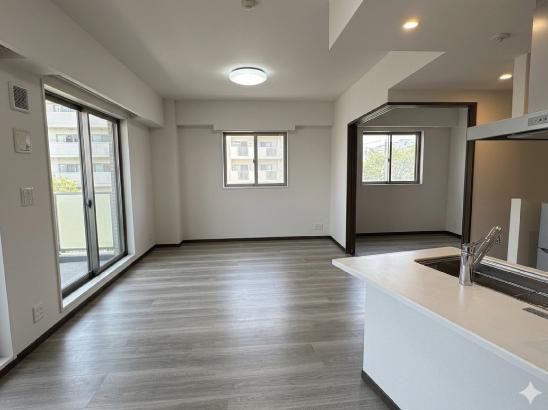 3LDK Apartment for Sale Near Iwatsuki Station in Saitama - Thumbnail 3
