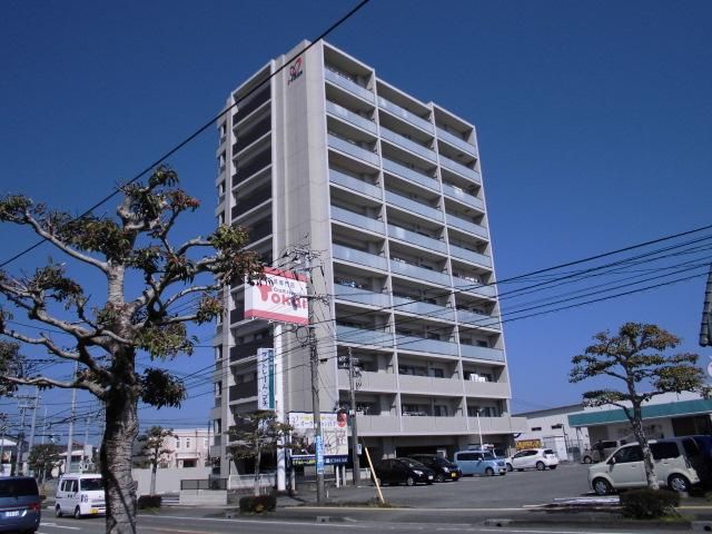 4LDK Apartment for Sale in Miyazaki City, Miyazaki - Image 1