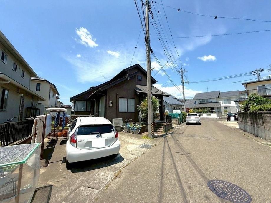 2LDK Detached House for Sale in Higashi-Nakada, Sendai - Thumbnail 3
