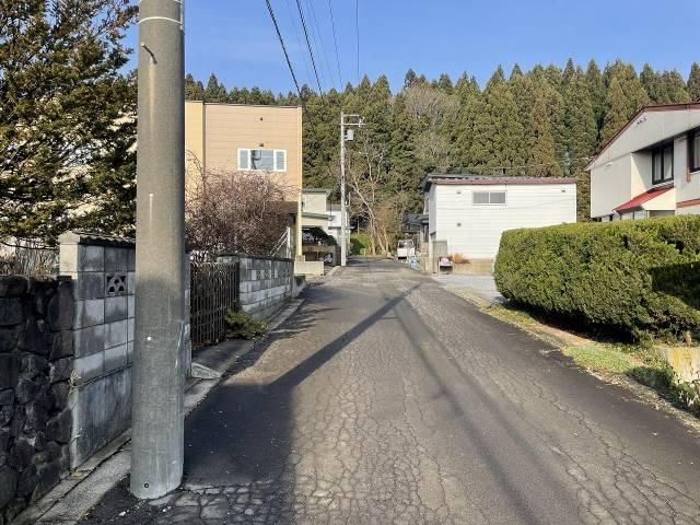 5LDK Used House for Sale in Hakodate, Hokkaido - Thumbnail 2