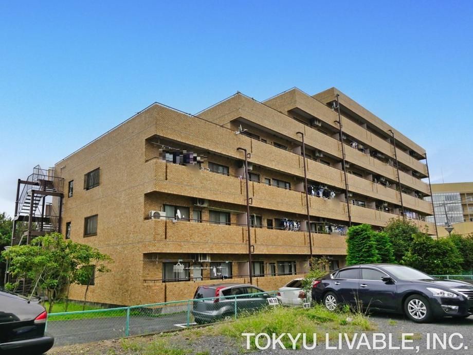 Renovated 3LDK Apartment Near Noborito Station, Kawasaki - Thumbnail 2