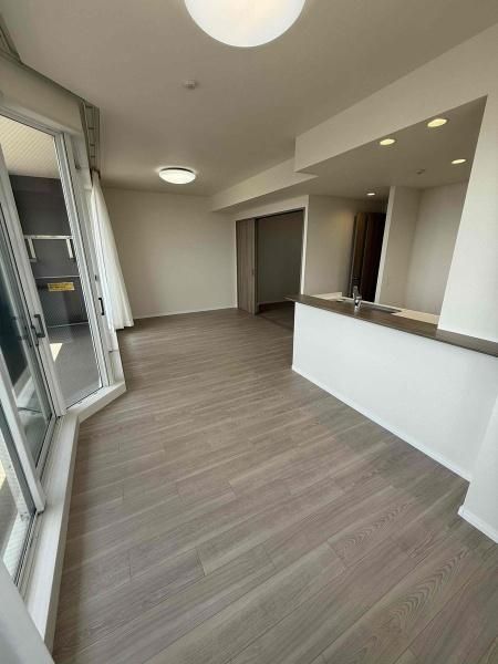 Renovated 4LDK Apartment in Sendai, Miyagi - 87.32 sqm - Thumbnail 3