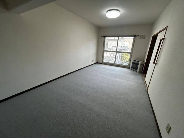 Acacia Court Atsubetsu 3LDK Apartment for Sale in Sapporo - Thumbnail 3