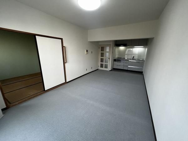 Acacia Court Atsubetsu 3LDK Apartment for Sale in Sapporo - Thumbnail 4