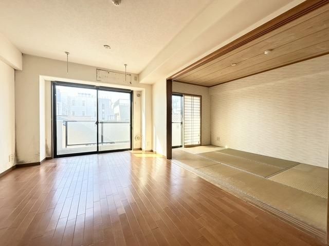 Luxel Mansion Gyotoku No.2 3LDK Apartment for Sale in Ichikawa - Thumbnail 2